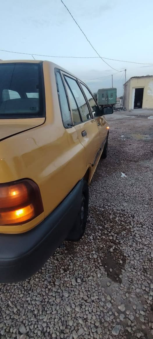 السلام عليكم
سايبه موديل 2013 
بيها باب مبدل . جاهزه من كلشي 
سعر 30  
***********
