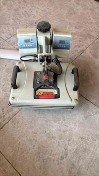 مكبس حراري ٤٠×٤٠ • ملابس وكواب • نادر الثانية