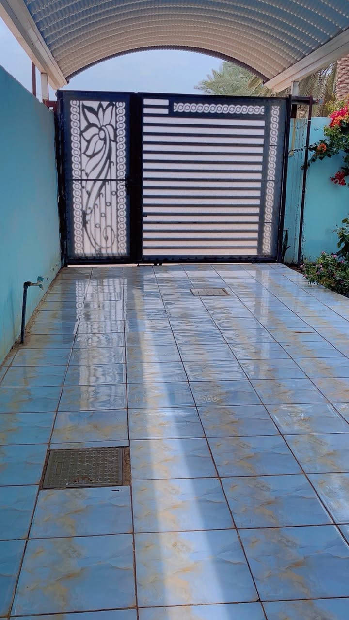 بيت طابو زراعي سند 25للبيع
طويريج /الحولي /مقابل حي العسكري :شارع نظوري 

بالتحديد قبل حلويات الحمداني

المساحة 250م 

بناء حديث درجه الاولى 

طابق واحد 

غرفتين نوم 

وصاله كبيره

واستقبال كبير 

مطبخ 

وصحيات داخليه وخارجيه 

كراج وحديقه 

كما موضح في الصور 

لمعرفة السعر 

مراسلة الصفحة 

الاتصال على الرقم  ***********
@لجميع
