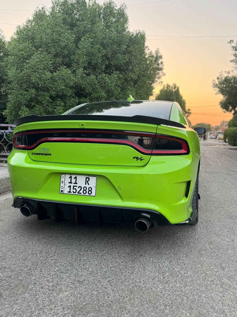 السلام عليكم شباب rtماكس فول الفول ماشيه 27 ..2023  
لاست كول 1/1  للبيع رجائه كلشي بسعره  بيهه ربع البنيد صبغ وربع باب الصدر وهلال الجاملغ الخلفي  مو تجي تكلي 3 قطع سوالف بياعه شرايه اطوهه  حقهه صايره علينه ب3 ونص ولا قطعه تبديل بلسياره  
1السياره عليهه دركه RBM400$
2بلكات ريسنك 200$
3ولف حماوه ريسنك 100$
4بوابات ريمونت 250$
5اكزوز هلكات موبار300$
6دواخله كله كاربون فايبر 200$
7لدات محيطي ريمونت200$
8حوضيات 75$
9ويل نجمه اصلي مو تجاري 400$
10 برمجه مصطفى ايكل 200$
11داش كام امامي خلفي 100$
12نضام سكات ومعربه خليجي 50$ 
13 كت بدي كامل srt200$
14 منضومه زنون داخلي خارجي100$
السياره مصروف عليهه هواي  فقط الشراي يتصل وبخدمتكم (مكاني كوت ) السياره باسمي تحويل ثاني يوم 
***********
السعر 275 وبيهه مجال لشرايه 🫀
