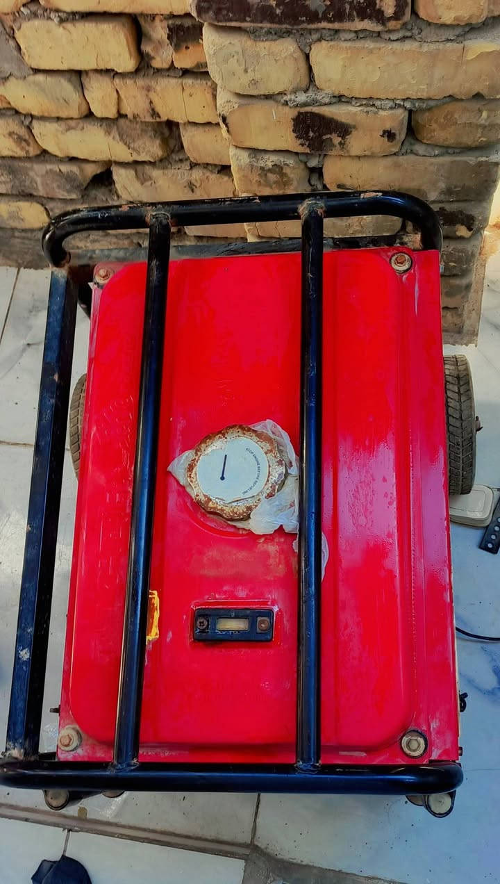 مولده شغاله وكامله وعلفحص سعره 100 للعنوان الحله الثوره ***********
