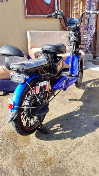 سلام عليكم ماطور شحن جديد باتريات جدد كله شغال ما يعوزه برغي السعر 170 ***********
