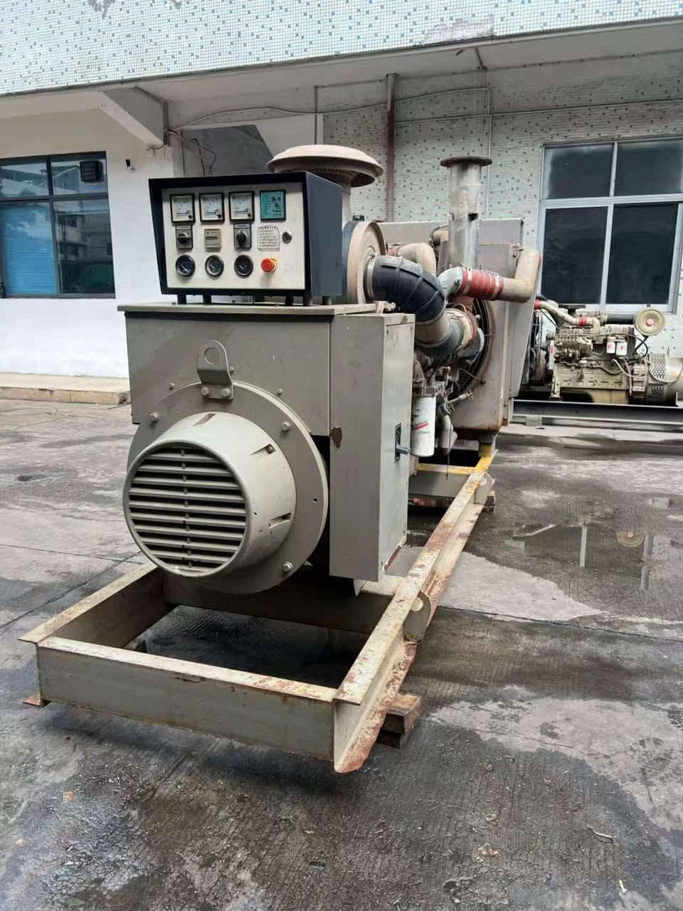 ✳️Cummins MTA11-G3, 352kva. The machine is in average condition, but the price is very reasonable. If you need it👍❗️, feel free to contact me. 😆


**إذا كنت صاحب هذا الإعلان وتريد حذفه لأي سبب، رجاءا أرسل رسالة إلى الدعم الفني**