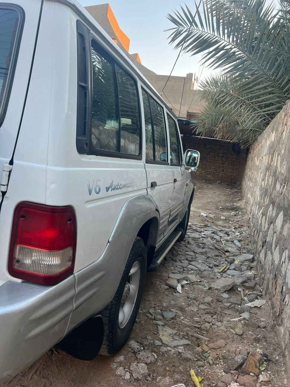 سلام عليكم كالوبر لبيع موديل 99  انكليزي سيره جاهزه   مكان السيره بابل حمزه الغربي  وهذه رقمي ***********
