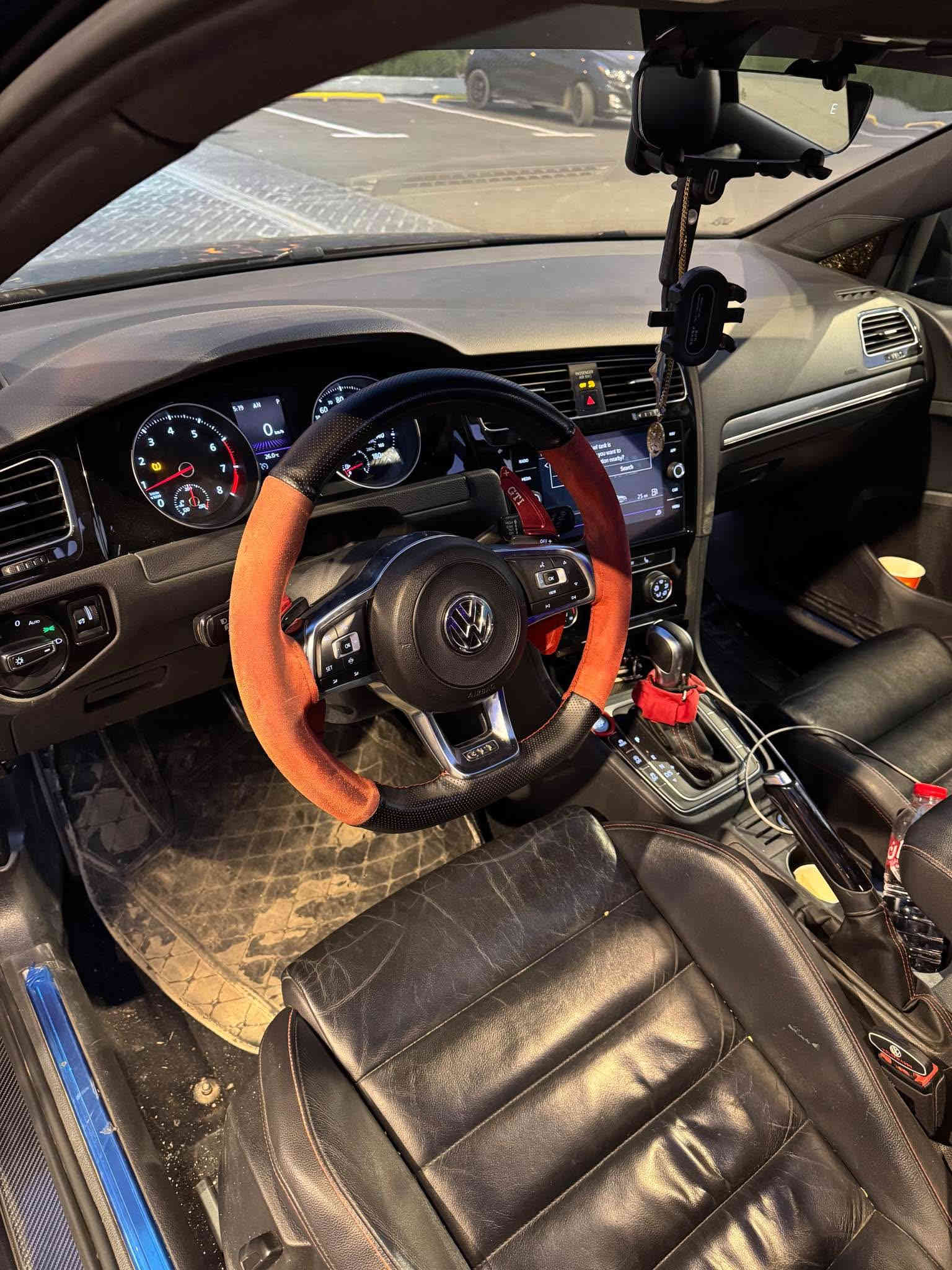 Golf GTI 2021
ڤۆلکسواگن گۆلف 
رەنگی رەش  
مەکينە ۲.٠ تۆربۆ 

 مواصفات 
بەسمە - گوشین جلد - گوشین هیتەر - پانۆرامە - لایت لید - شاشە گەورە - ٣ گێر  

کامل جوانکاريە دينار مەسروفی نيە 

٤ تایە و ويلی نوێی لەسەرە 

٢ پارچە صبغە
بۆنت و سقف  

ئيرباگ بەس شان تەقيە 

گێر و مەکينە و کارەبايات و تەبريد بە شەرت 

سەيارەيەکە نمونە لە  جوانی بێ  کێشەيە هيچ مەسروفێکی تێدانيە 
رەقەم هەولێر رەقەم و سەنەوی نوێ 

سعری  153$ مەجالی تێدايە 

***********
کۆرەک،ڤايبەر،واتس ئاپ شقلاوة
