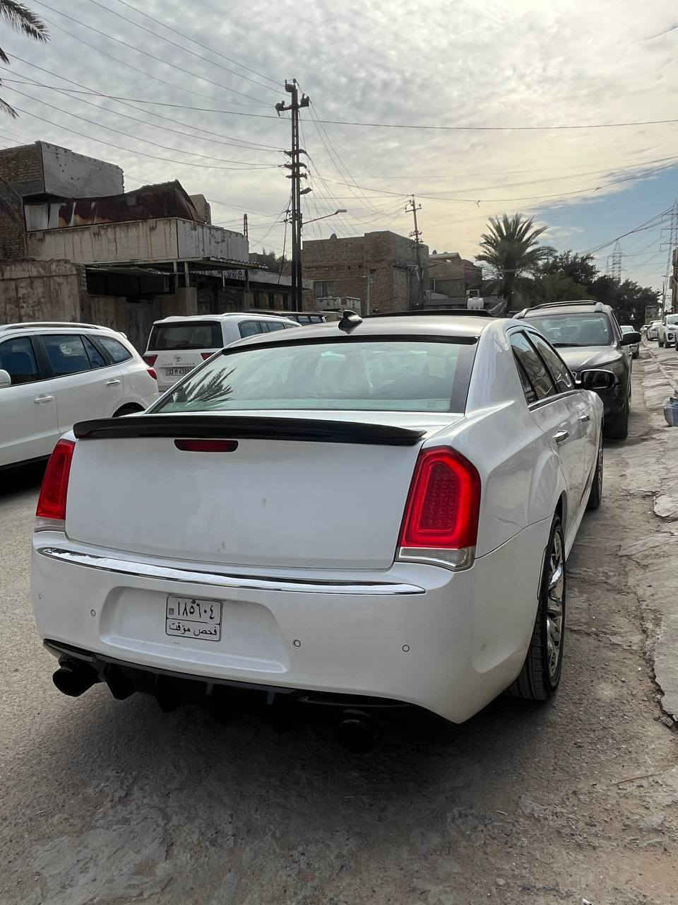 سلام عليكم
كرايسلر C300  2015 لون ابيض وارد أمريكي 
((دخول جديد كتاب ضابط متقاعد ديالى )) 👍
السياره بدون حادث كفاله فقط ميكانيك طلع بيها كازكيت وكملته 
السعر 220 وبيها مجال
تبريد بلادي❄️

مواصفات C المعروفه
اشاير بل مري رادار بل مري
حساسات خلفيه اماميه
12 سماعه الباين 
نيكلات ابواب المري نيكل العلايم نيكل
مكينه 3600  v6
ابواب بصمه 
داخل صاج
دواخل مختلف مشمشي مميز
كشنات الخلفيه تدفئة 
بانورما 
بصمة وتشغيل عن بعد
تحكم ستيرن كهربائي 
بردة خلفية تنزل ويه البك
ستيرن كهرباء 
كشن خزن 
لايت متحرك زنون بلادي عدسه متحركه
سستم سماعات الباين
كشنات تبريد تدفئة 
مراية هيتر مع الانعاكس ليلي
مري قلاب ويا بك
تحكمات ستيرن
السياره رقمها ديالى مشروع وطني

سيارة داخله كتاب ضابط رقمها ديالى مشروع وطني

السعر 220 وبيها مجال 
للستفسار ***********
