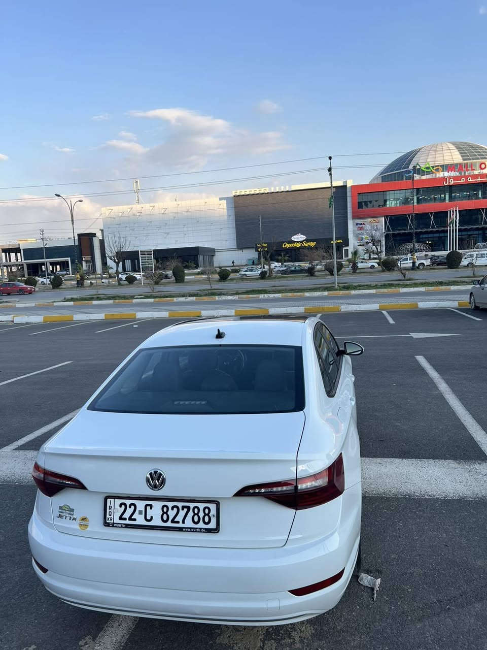 جیتا ٢٠٢١ seplas تەنها دارگای سایەق و چەمەلاغی سایەق کلێری ئەمریکا 
سەیارەکە بێ مەسرەفە یەک دینار مەسرەفی نیە تەنها ٤٩ هەزار ڕۆشتوە سەنەوی نوێ تا ٢٠٣٠ 
سفرە نرخ ١٥٨گەڵاو   معامەلە 
*********** رانية, السليمانية
