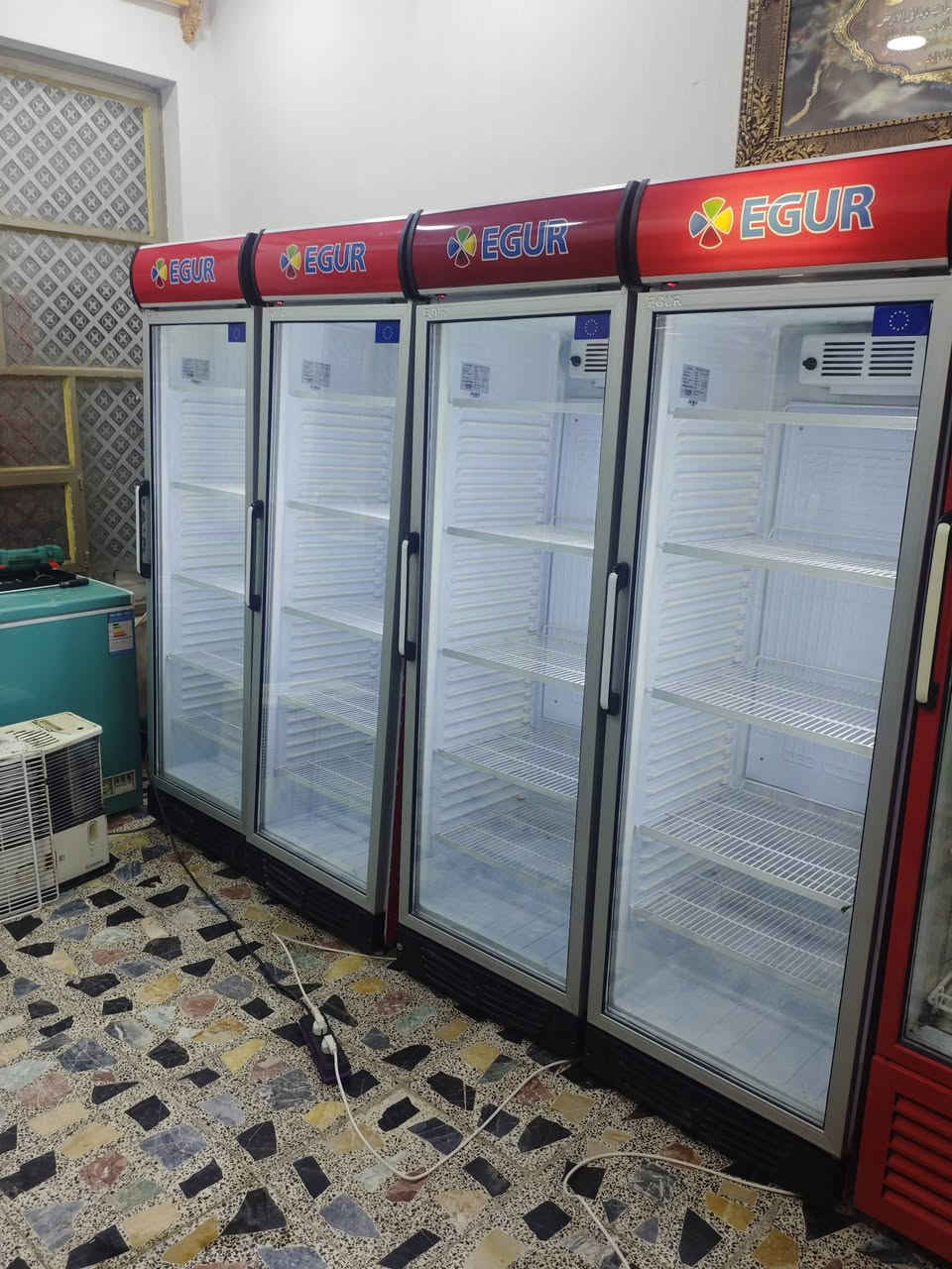 عارضات للبيع اخوات نفس الشكل عدد 7 حجم 22قدم مامصلحات نضافة 100/100 +عارضات حجم 40 قدم عدد 2 مامصلحات مكاني بغداد للاستفسار الاتصال على الرقم ***********
