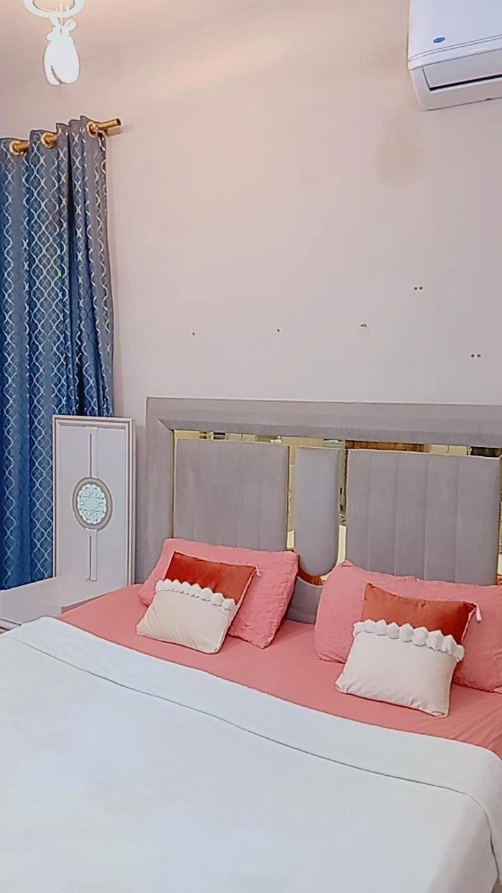 غرفه تركيه للبيع الناصريه الصالحيه شارع العروبه جديده زلغ ما بيها السعر 1,200 الشراي يتصل‏‪0782 751 8485‬‏
