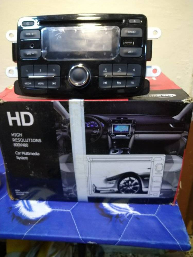 من رخصة الادمن 
السلام عليكم مسجل وشاشه للبيع مسجل 2020 رينو والشاشه للسيارات اليابانية كامل مع تفرعتها السعر 150 الف وبيه مجال 
*********** واتس اب
