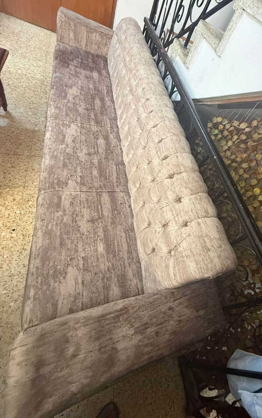 ديوان ٧ متر بحالة جيدة المكان الموصل للاستفسار الاتصال على الرقم *********** موصل, نينوى
