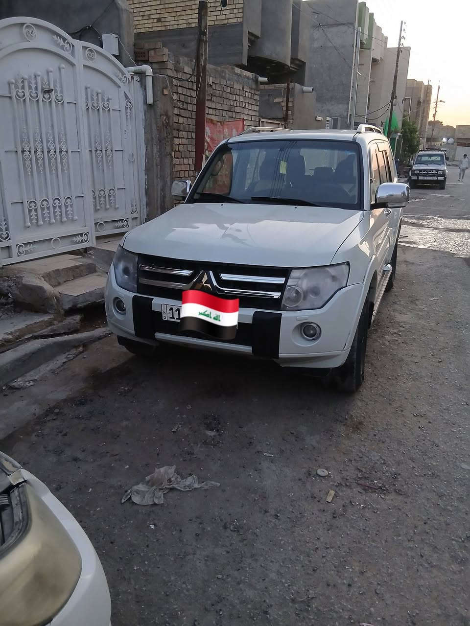 سياره باجيرو حبتور خليجي بدون حادث   موديل 2008
محرك 3000
المري شفط 
الصبغ 3 قطع بدون حادث جماليه 
كشن كهربائي فتحه بسقف فول موصفات 
السعر 125$
بسمي شخصياً
العنوان .  بغداد حي البتول 

الرقم ..  ***********
