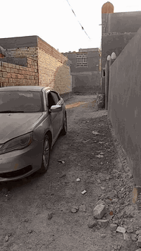 السلام عليكم هيكل  طابقين الطابق الثاني نقص بورك فقط  طابو زراعي سند 25 بأسمي مساحة 216الورديه خارج يبعد عن الشارع 200خلف معمل ابو كيره كافة الخدمات للاستفسار لاتصال *********** ب67بي مجال بلاش البلاش بيت نواقصه بسيطه وشغله درجه اولى
