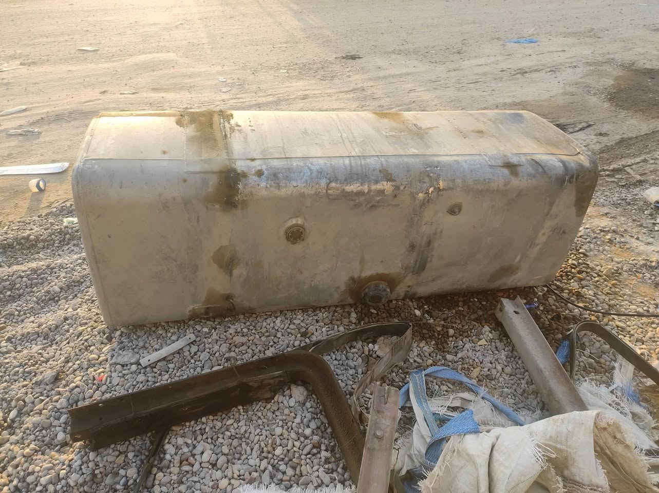 تانكي ٦٠٠ مال اكتروز مراوس ب٥٠٠ ***********
***********
