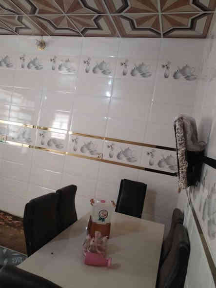 📌 للبيع دونم طابو سند 25 – السنيه / الساده الرحمان (أو نزلة سيد جرس)
🏠 يحتوي على بيت حديث بناء طابوق عكادة – المساحة 200 متر
🚰💡 كافة الخدمات متوفرة (ماء، كهرباء، تبليط واصل للباب)
📍 الموقع مميز وقريب من الخدمات
للاستفسار خاص او الاتصال على الرقم ***********
