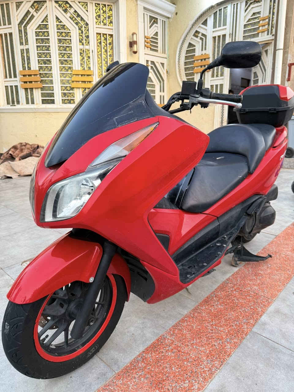 للبيع فورزا 012 
السعر بلاش 12 ورقه قفل
الداراجه قبل شهر واصله 14 موا بعتهه وهسه ابيع لان اثنين عدنه وما محتاجهه
دراجه جاهزه واحلا من الصور 
المكان ذي قار الشطره 
ترايهه من الشطره لبغداد
***********  غير متواجد على الفيس
