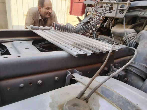 السلام عليكم دبل شاصي لف مع صنية ام البيم مال سكس دبل شاصي جديد لا كسر لا فطر للبيع السعر مليون وبي مجال قليل للاستفسار *********** النجف الاشرف
