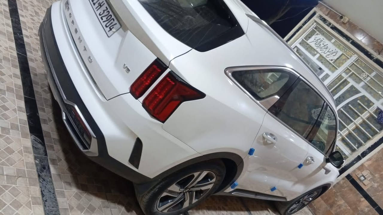 من رخصت الادمن.... سلام عليكم شباب........سورنتو ٢٠٢١ خليجي وكاله مكفوله من قطره صبغ  مكينه ٣٥٠٠ (٦) سلندر كير ومكينه مكفولات ماشيه سياره ٥٠ الف حقيقي وقابله لزيارده فول موصفات عده البانوراما غنيه عن التعريف رادارات اماميه وخلفيه شاشه اعطال كار بلي تحكمات جهتين اشاير مري وشفط مع لقفل ولفتح اشاره ترحيب للابواب ولمري تبريد ٣ قطع و٧ راكب سياره صندوق كهرباء كراسي كهرباء لدات دشبول متغيره بلادي ٣ انظمه قياده .... مرقمه بغداد الإنكليزي بشرط تحويل ثاني يوم مكان السيارة بغداد السعر(٢٩٠) ورقه وبيها مجال لشراي وبالعافية ع لياخذه سياره جديده بمعنى الكلمه بحاله لوكاله واسف ع الاطاله تحياتي الكم للإستفسار ***********
