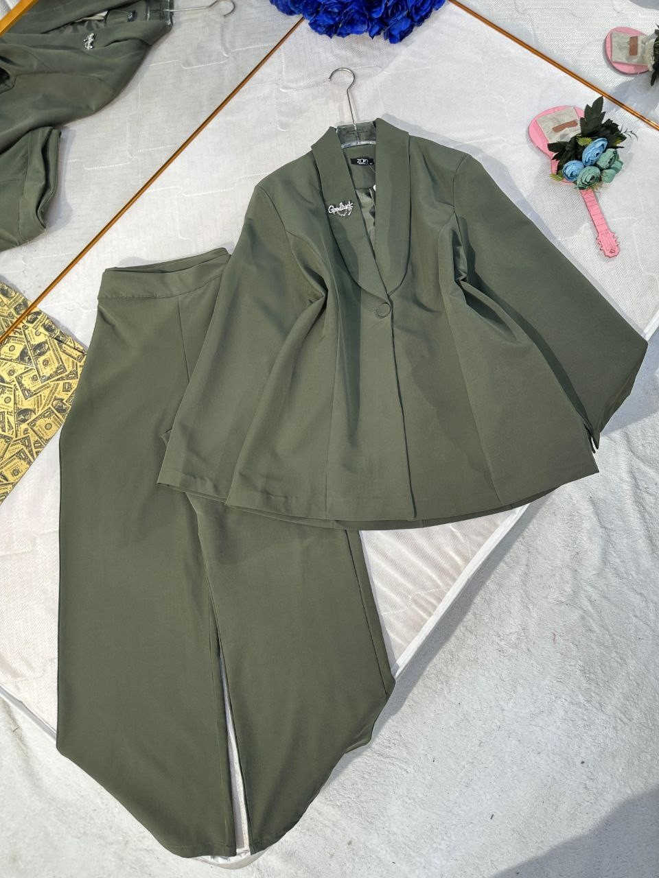 أحدث صيحات الموضة العالمية لعام 2026
🎨🎨 الألوان :-كما معروضه + لون رصاصي 

سوت رسمي  كامل ردان  خامة ايطالي 

قياساات ٣٨-٤٨
#سوت_رسمي #طقم_كامل #ديالى_واسط_حله_تكريت #الديوانية_صويرة_طواريج #ناصرية_سامراء


**إذا كنت صاحب هذا الإعلان وتريد حذفه لأي سبب، رجاءا أرسل رسالة إلى الدعم الفني**