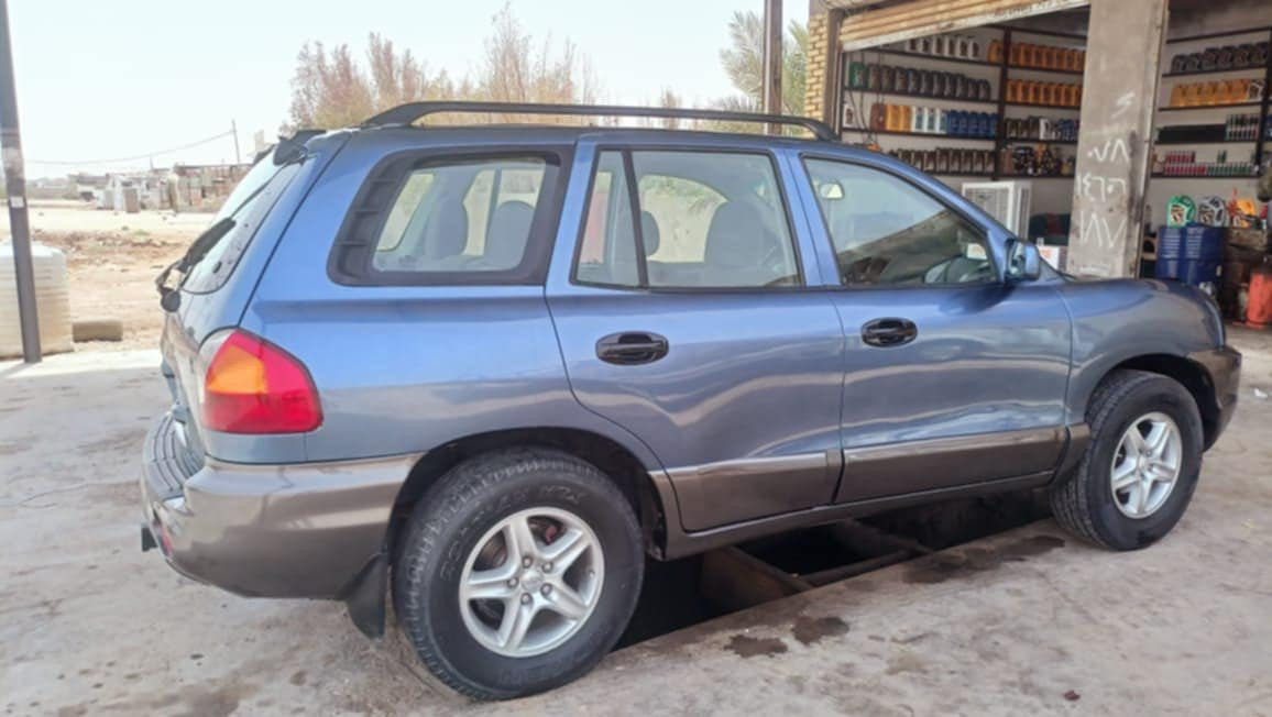 سنتافي موديل 2002 للبيع رقم بغداد مكينه بيها ضعف حداديه توني شادها تايرات نص عمر تبريد شرط بس غاز بساره السياره مصبوغه عام اثر جراد سياره حلوه سعرها 75 وبيها مجال
***********
