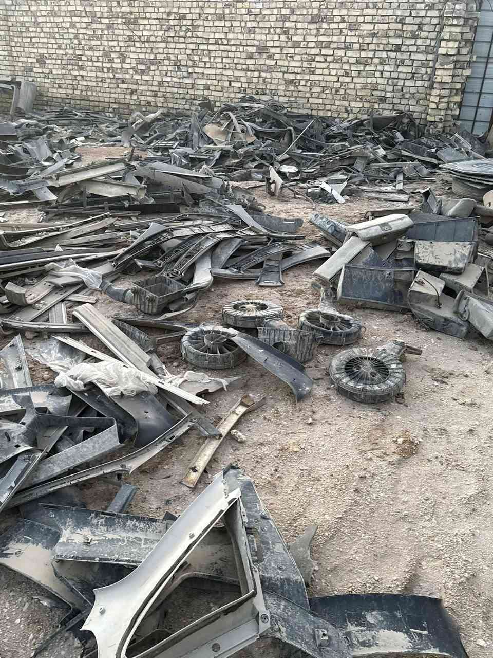 سلام عليكم كراج كامل مال اوبل كيرات سيناتور بيبان كلشي موجود سعر مناسب للبيع كله شلع برغي ما اخلي بلكاع كله بلعافية مكاني سماوة ***********
