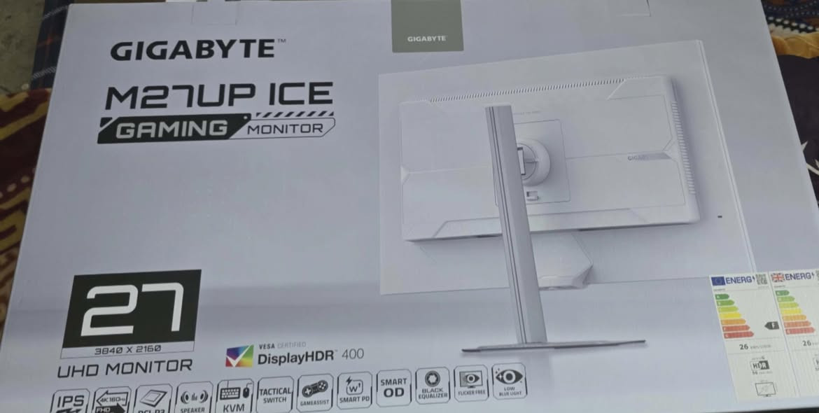 السلام عليكم شباب شاشة Gigabyte M27Up ice 4k/Fhd للبيع
من النبع صارلها شهر و نص 
بعدلها ضمان عشر اشهر و الوصل موجود 

4k 160 HZ <> FHD 320 Hz

المواصفات كلش هواية تكدر تجيكها قبل متجيني 

كلشي موضح بالصور 

سبب البيع حولت Oled 

سعر الشراء 680 الف بالوصل

سعر البيع ٥٥٠ الف و بيها مجال بسيط


**إذا كنت صاحب هذا الإعلان وتريد حذفه لأي سبب، رجاءا أرسل رسالة إلى الدعم الفني**