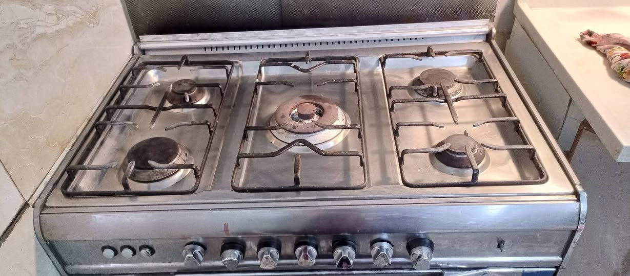 طباخ أيطالي5 عيون كلة شغال نضيف وجديد فرن شغال ب 260 وبي مجال بسيط


**إذا كنت صاحب هذا الإعلان وتريد حذفه لأي سبب، رجاءا أرسل رسالة إلى الدعم الفني**