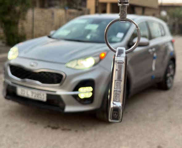 للبيع كيا سبورتج موديل 2021 لون سمنتي كلش حلو بدون حادث السياره كلين بدون صبغ بيها بس بارد مكانين زغار سياره كفاله من ال صبغ ولا شخوط ولا تكحيل ولا تبديل بشرط السونار شواصي ولغود مكفولات كير ومحرك 2400 رقم شمالي الدولي الجديد ب اسمي شخصيآ تريد تحويل وكاله ثاني يوم هزه وفحص جديده سنويه جديده لحد 2030 يعني سياره ما عوزها مصرف ربع دينار جاهزه تخم تايرات جديد صدر جديد سياره مال بيت ع ايدي وما بيها نقص جاهزه داخل لونين سياره بصمه تشغيل تشغيل عن بعد  شاشه كبيره وكامره فول تحكم ستيرن كشنات تتفئه جهتين كروز مثبت السرعه مانع الانزلاق قطعتين تبريد مركزي منفصل نضام صعود ونزول منحدرات مود درايف ثلاثه انضمه قياده سبورت وسمارت وايكو اقتصاد البانزين وبعد بيها مواصفات اكثر / مكان السيارة بغداد-الرصافه  للاستفسار الاتصال على الرقم *********** وبيه واتساب#السعر_167 مجال بسيط
