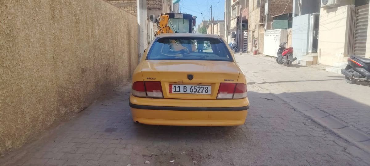السلام عليكم سمند موديل ٢٠١٢ ناطق رقم بغداد بسمي مصفر هيه وغرامات سياره مصبوغه حزام كير حلو مكينه جديد سياره كاعد وحلوه شوفت عيونك تبريد نقصه بس غاز من بدلت مكينه طار الغاز مال تبريد مستعجل على بيعتها تحويل ثاني يوم سعره ٢٩ وبيه مجال بصيط لشراي هاذه رقمي *********** مكان بغداد الحريه الثانيه  دائره الكهرباء
