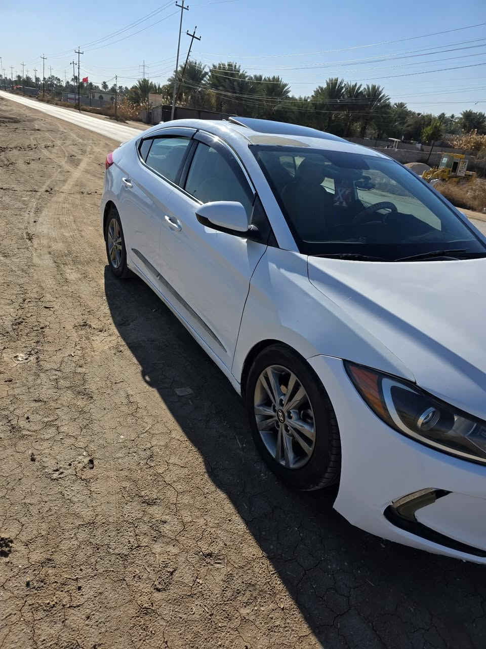 السلام عليكم للبيع النترا. موديل 2018 وارد أمريكي بيه قطعتين جاملغ اليمن ولبنيد  رقم كربلاء الدولي كير مكينه صدر تخم تاير تبريد ثلج
السعر 125وبيه مجال قليل
الهاتف ***********
