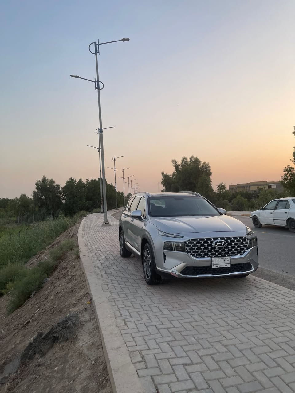 سلام عليكم
قابل المروس حسب القناعه 
اللبيع هونداي سنتافي مديل ٢٠٢٢مرقم  تحويل شوكت ما يعجبك   
خليجية  سونار موضح والباقي
شرط الفحص 

سياره  فول موصفات 
جلد 
كشنات تدفئه تبريد 
خزن
جنطه كهربائيه 
ويل كب كروم 

بصمه 
شاش 
كأمر خلفي 
وداخليه 
حساس خلفي 
ليت Led
ماشيه٤٠ الف
تشغيل عن  بـ؏ـد 
كشافات زنون 
هند بريك بصمه 
كشنات كهربائية ثنيهن 
سته. سلندر 
فورويل 
جئ بي إس 
مثبت سرعه 
 
تفحص وين ما يعجبك 
سياره جاهز عل آخر  

مكانه واسط انتصل 

***********
