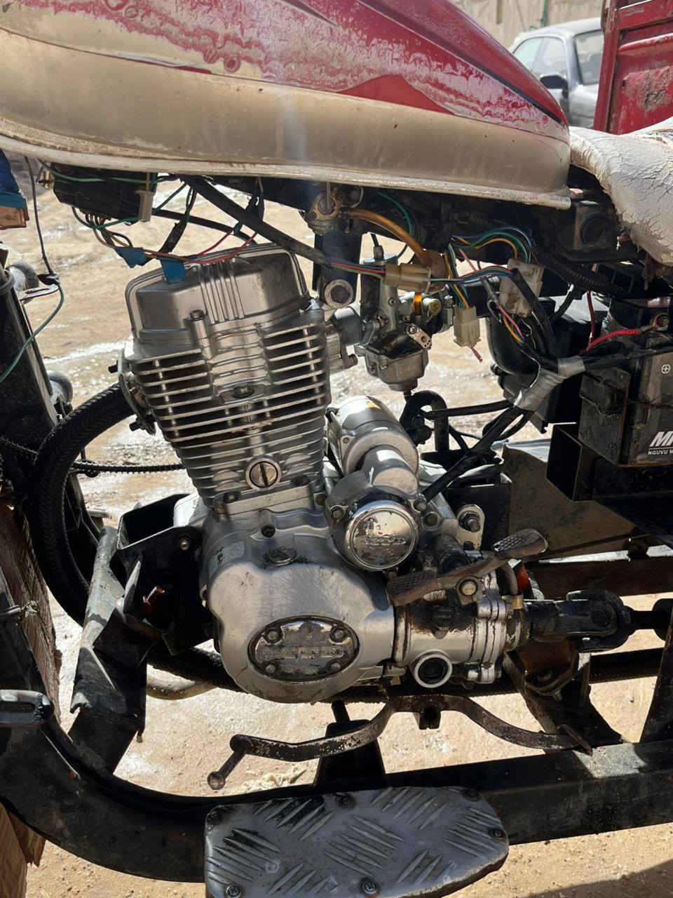 السلام عليكم ستوته 2019 رقم جاهزه مكفوله السعر 1800 بيه مجال حك الجيه لتواصل ***********
