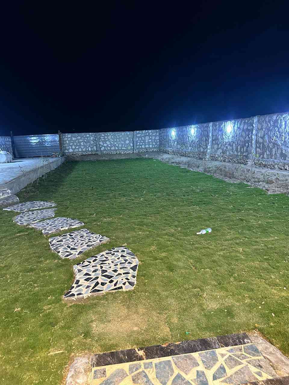 #مزرعة للبيع في الديوانية طريق الدغارة خلف مطعم واثق تبعد عن الشارع العام 200م
زراعي

ـــــــــــــــــــــــــــــــــــــــ‎ــــــ………
المســاحة 700م
الواجهة 15م
السعر 65

ـــــــــــــــــــــــــــــــــــــــ‎ــــــ………
تحتوي على منزل
غرفة /صالة/مطبخ/مجمع صحي

ـــــــــــــــــــــــــــــــــــــــ‎ــــــ………

للأستفســار عن الاسعار والعروض المتوفره افتح الرابط التالي
‏https://wa.me/c/9647809584788
أو مراجعـــــة 
#مكتب #القسيم #للعقار 
(عنــوان المكتـــــب)
ام الخيــل شارع السايدين الرئيسـي
مقابل مجمع الفنجان للأراگيل
قرب مجمع الحسناوي
 او الاتصـــــــال
 على الارقام التاليه
 *********** 📞
 *********** 📞
