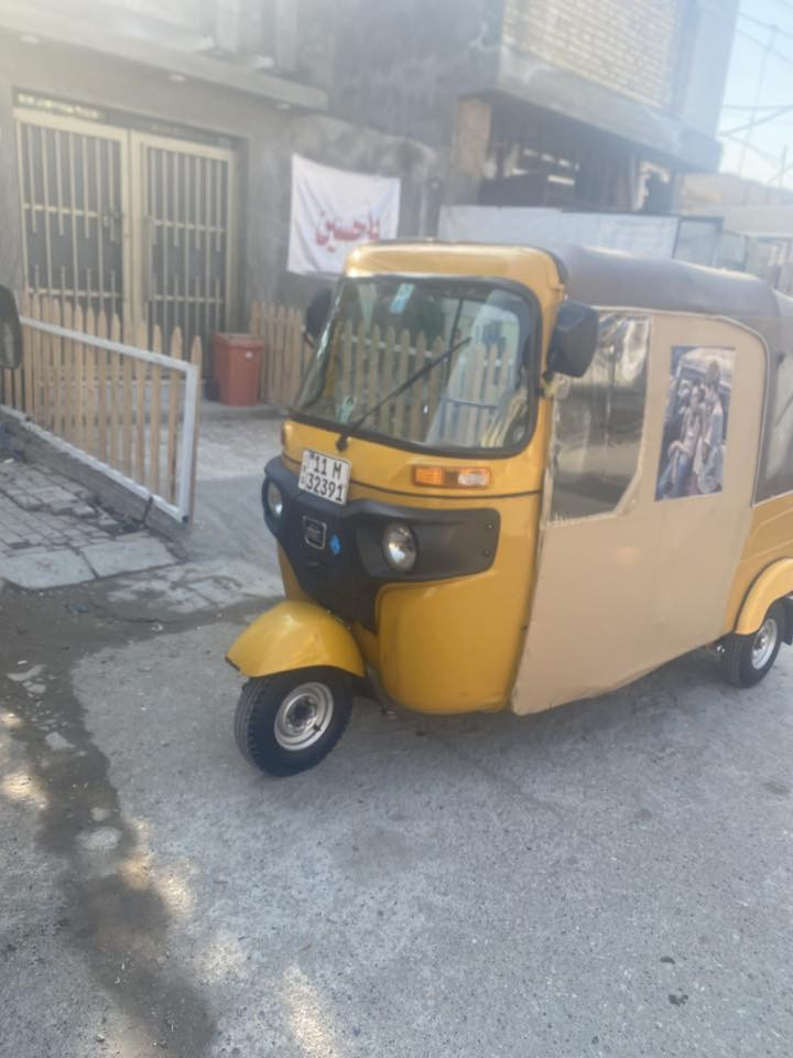 السلام عليكم للبيع تكتك موديل 21 بغداد الحسنية ***********
