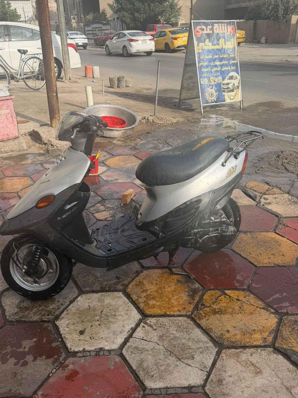 دراجه للبيع
شغاله حلوه كامله 
السعر ٢٠٠ الف
مكان بغداد المعلمين قرب الجمهورية 
الرقم ‏‪***********‬‏ مكلف بل نشر
