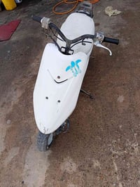شباب دراجه لبيع دراجه مكينته ناعمه و شراي يتصل عله هاذا رقم 0771587365...