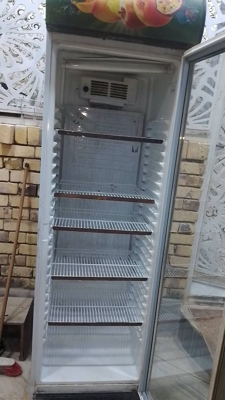 سلام عليكم قساله وبراد  للبيع نضيفه كلش مثل ما موضح بل فيديو بس نشاف عطلان وبراد شغال
وسعر خاص او واتساب ***********
