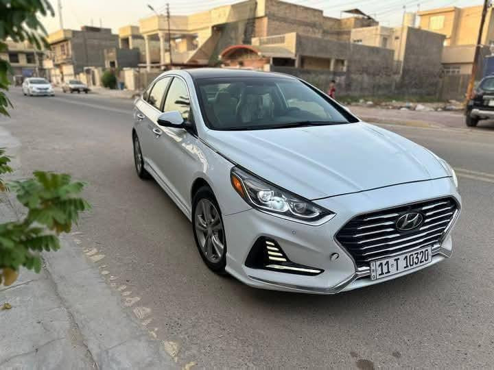 السلام عليكم
سوناتا ٢٠١٨ امريكي 
حادثهة بسيط مرفق بالسونار
محرك ٢٤٠٠  مامفتوح
ماشيه ٥٩ الف 
السيارة جديدة فول عدا الفتحة
حساسات امامي و خلفي
كامرة دوارة
رادارات 
بصمه تشغيل و ابواب 
جنطه ذكية
شاشه كبيرة تدعم كار بلي و اندرويد اوتو بلادي
دواخل جلد
كشن كهربائي
كشنات تدفئة تبريد
لايت زنون 
رقم بغداد انكليزي بأسمي سنوية لل٢٠٢٩
مكان السيارة بالنجف حي النصر
للاستفسار الاتصال على الرقم
***********
