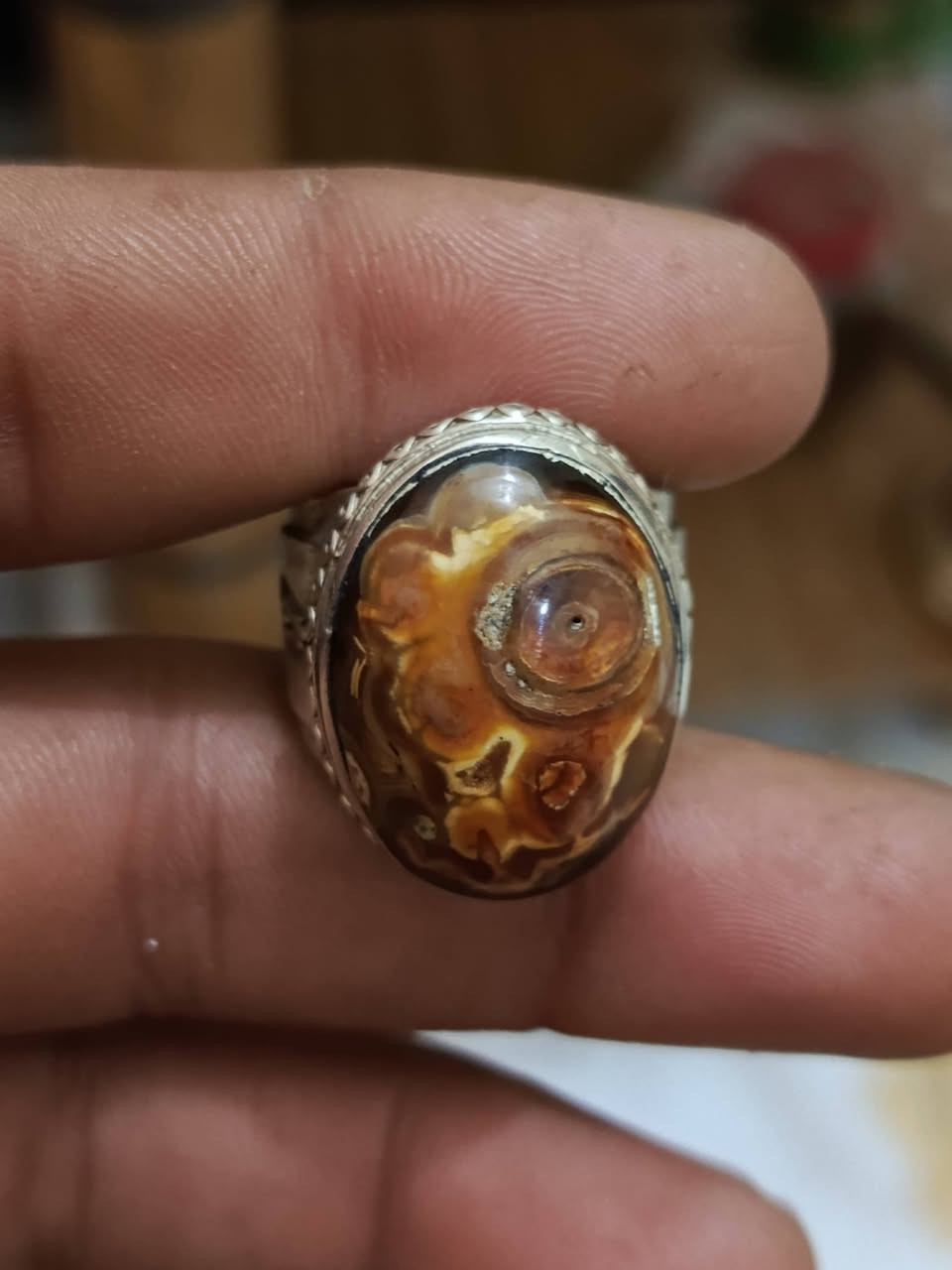 داوودي قديم مصور وصوره واضحه لحجر روحانيه وطاقه قويه كلش ويكشف لونه اثناء لتختم بي سعره 75مكاني بصره تمعن بل جمال


**إذا كنت صاحب هذا الإعلان وتريد حذفه لأي سبب، رجاءا أرسل رسالة إلى الدعم الفني**