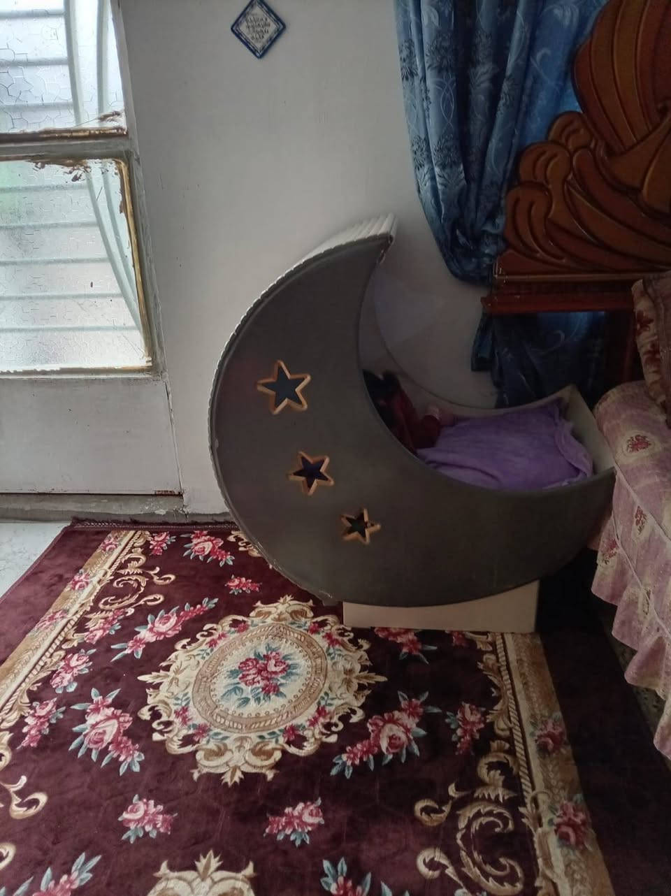 جرباية اطفال نضيفه كلش نهايتها ٧٥للتواصل علا الرقم  ***********
