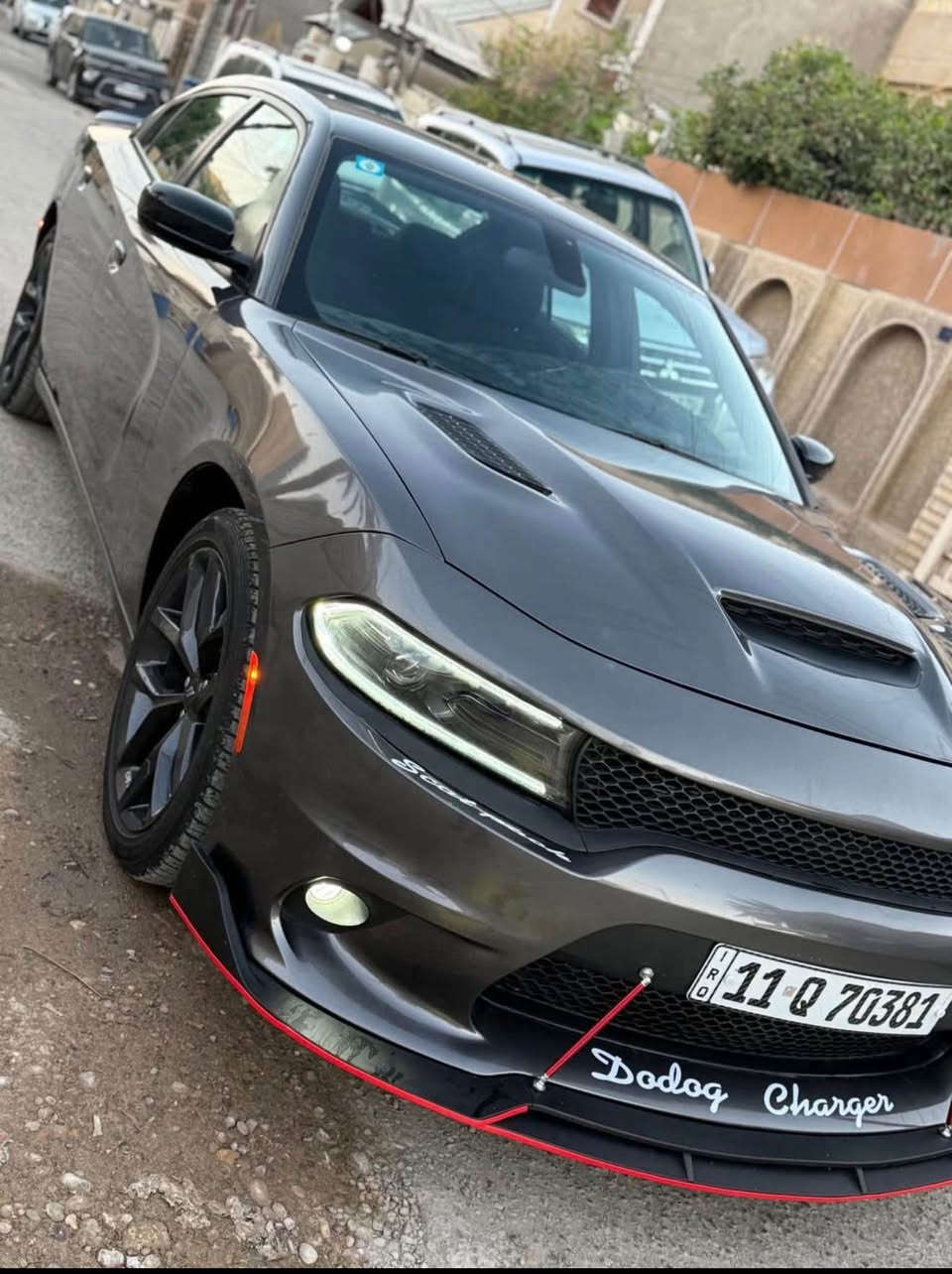 السلام عليكم جارجر SXT بلاك توب اخر اصدار موديل 2023 
بيهة صبغ قطعتين  جاملغ وبنيد 
ماشية 14 الف بعدهة بريحة الشركة 
رقم بغداد جديد باسمي 
رايدهة 200$
مكاني بغداد الجديدة 
*********** بغداد, العراق
