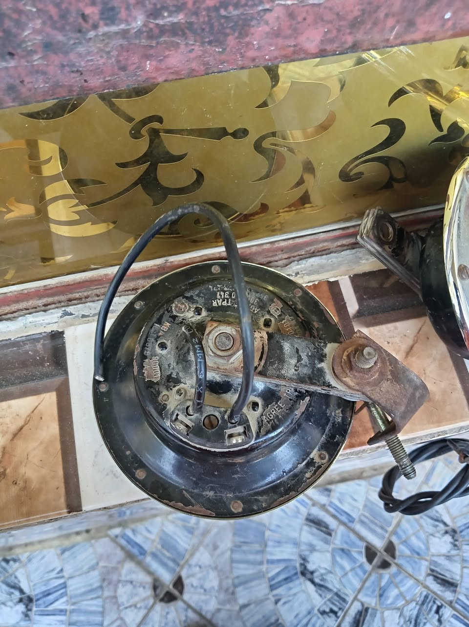 سلام عليكم شبابنه طيبه عدي هورنات  جنح لبيع  سعر ٥٠٠وبيهن مجال مستعجل ع بيعتهن هورنات مال مزامط بشرط نص ساعه دك بيهن ***********
