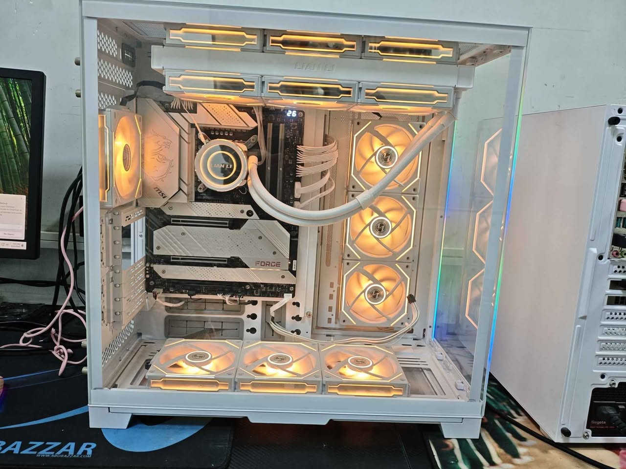 سلام عليكم ئەم کەیسە بۆ فرۆشتن  
کیس للبیع
اربیل
Cpu i9 12900k box
Motherboard z690 msi mpg force wifi ddr5
Ram 2*16 32gb corsair 6000mhz
Cooler lian li galahad ii trinity sl inf 360
Hard teamgroup 1tb nvme
13 fan lian li sl infinite 
Power 1000w Segotep gold
Case lian li o11 dynamic evo xl أربيل, العراق


**إذا كنت صاحب هذا الإعلان وتريد حذفه لأي سبب، رجاءا أرسل رسالة إلى الدعم الفني**