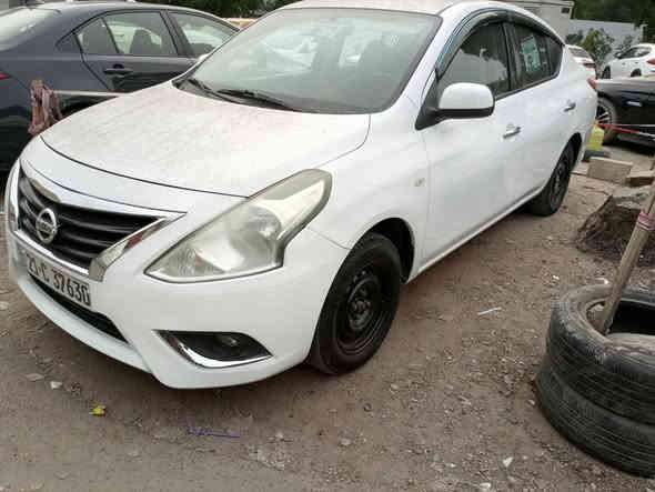 السلام عليكم نيسان صني هندي
موديل 20 مابيه اي نقص 
ماشيه 116كيلو
شاشه وكامره  مري كهرباء 
صدر جديد 
تاثيرات جديد 
بروجكتر امامي زنون سكنات لد 
كباته بلجنطه 
كير والمكينه كفاله
مابيه لاصبغ ولا تبديل عدا دعاميه   امامي 
رقم شمالي ابسمي تحويل كبل 
السعر 110وبيه مجال  
الاتصال على الرقم *********** المكان الأعظمية
