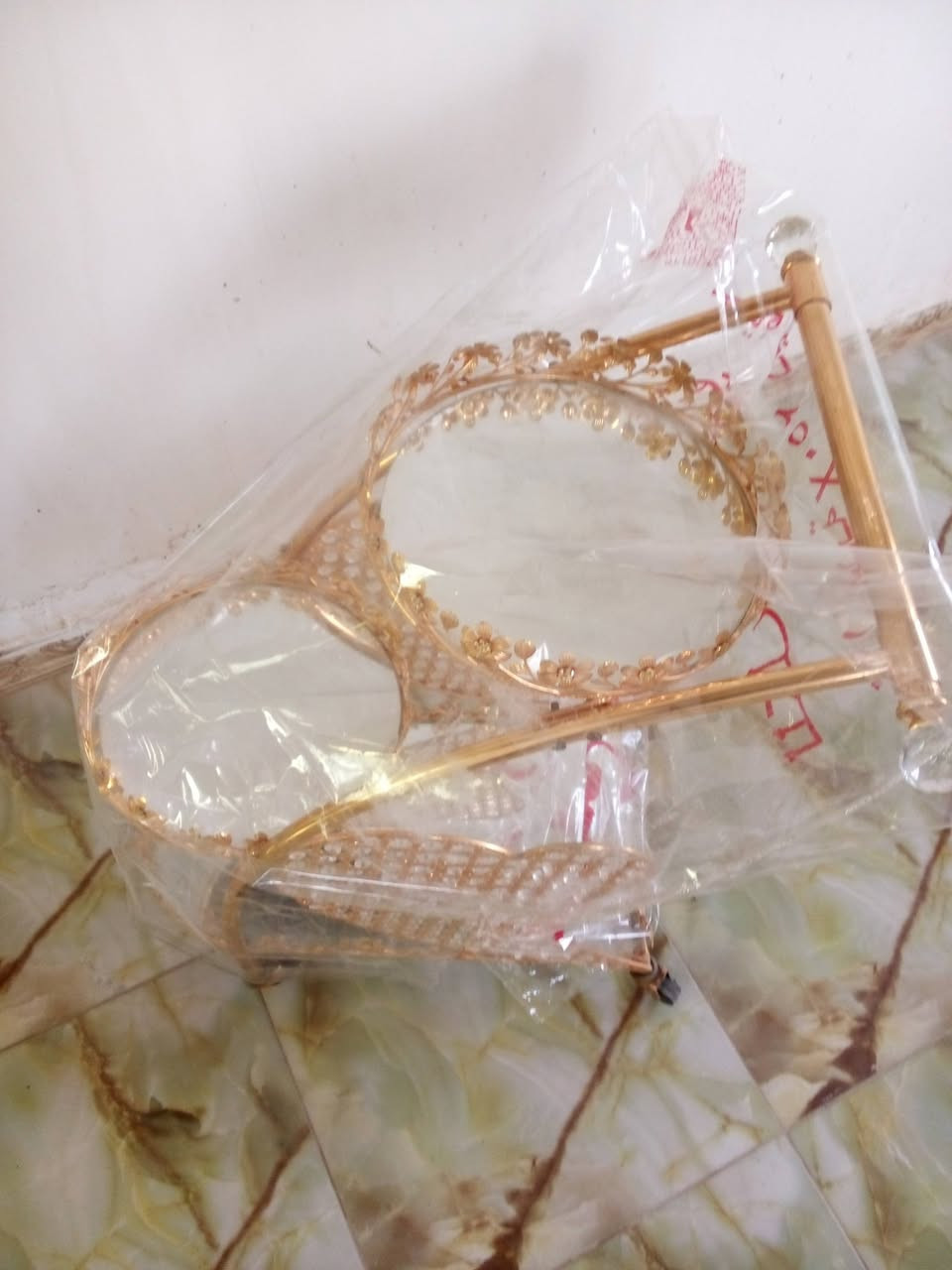 ڤاترينه
عربانة تقديم 
مرايه 
للبيع 
الاتصال ***********
