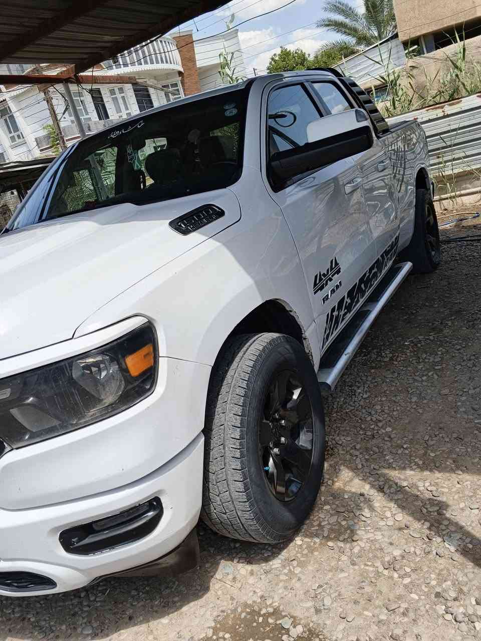 RAM 1500 TRADE 2020
V6
فور ويل
باب قصير بدي قصير
مكينة كير كفاله 
ماشية 161 الف كيلو متر 
تبريد خير من اللة
رقم وهزة وسنويه كله جديد 
صبغ جاملغ امامي وربع جاملغ خلفي
بدون دواخل 
سيارة جاهزة على اخير حباية 
مكانه ديالى ديالى جديدة الشط
مراوس حسب القناع أو بيع

***********
