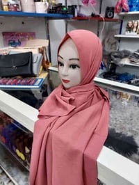 شالات درجة أولى • شال كرنكل • حجابات وكوزمتك الهادي