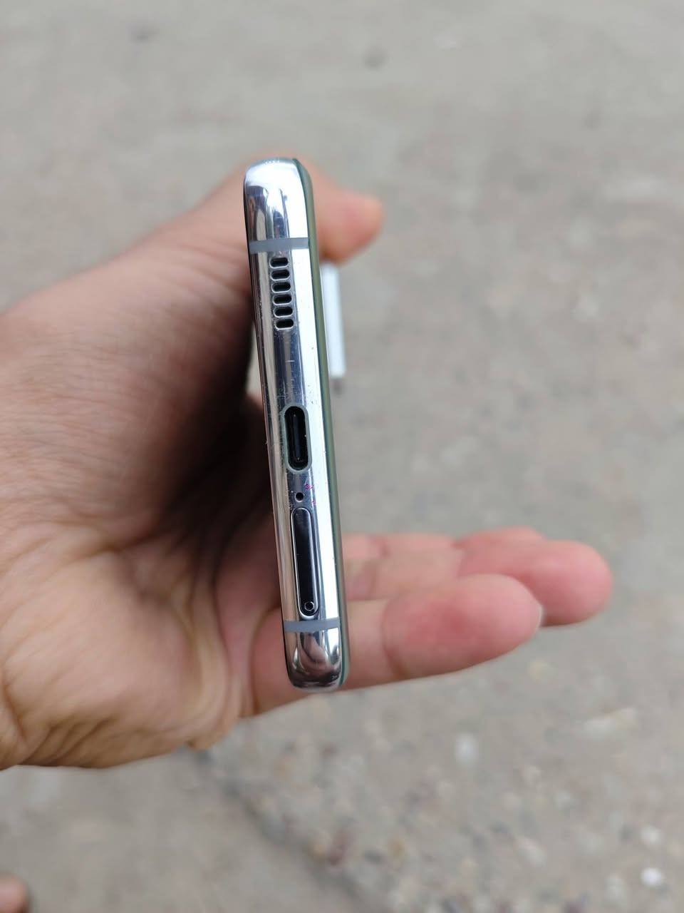 S21 ultra 5G
ذاكرة ١٢٨ رام ١٢
امريكي شريحتين
الجهاز بس القلم يلمس ، نزله تحديث وصار ما يلمس الا بالقلم
السعر ١٨٠ الف
مكاني بصرة قضاء المدينة
وعندي توصيل


**إذا كنت صاحب هذا الإعلان وتريد حذفه لأي سبب، رجاءا أرسل رسالة إلى الدعم الفني**