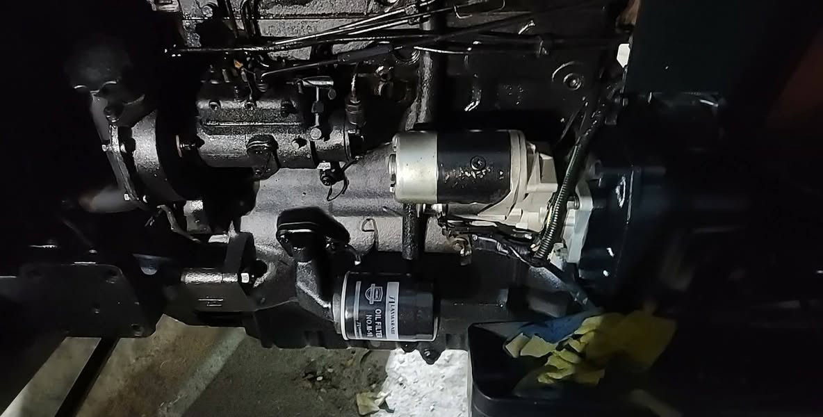 للبيع مكينه 2012 فوركسن ايراني عله وضع البلاد نضيفة كفاله عامه ***********
