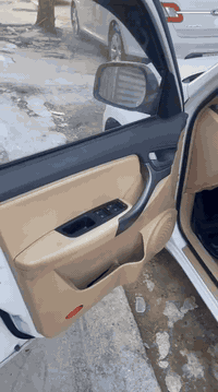 للبيع تيكو موديل 2014 استلام شركه سنه 2020 ماشيه 70 قابل للزياده رقم بغداد انكليزي كير كهربائي ٥نمر محرك 1800 سياره مكفوله من الصبغ والضربه مكان السياره الغزاليه السعر 77 ورقه وبيه مجال بسيط للاتصال *********** بي واتساب غير متواجد عل نت مكلف بالنشر
